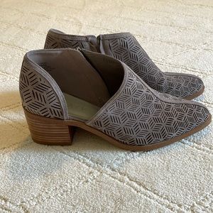 1. State Womens Suede Ankle Boot